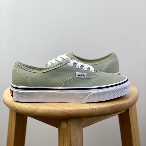 vans authentic desert sage true white